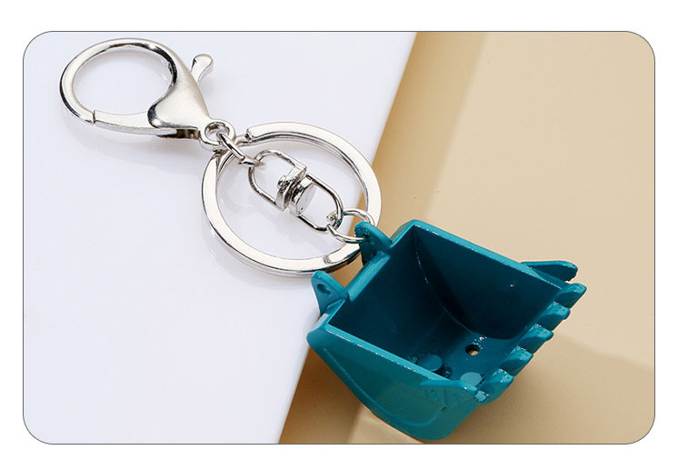 New Creative Metal Excavator K - Heavy Equipment Keychain recension och pris