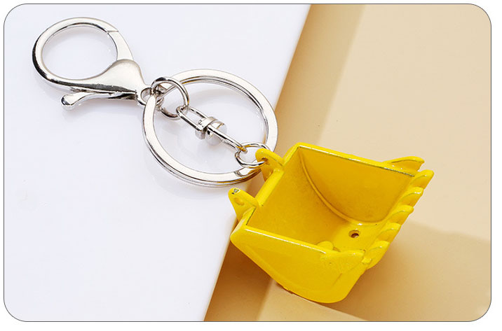 New Creative Metal Excavator K - Heavy Equipment Keychain recension och pris
