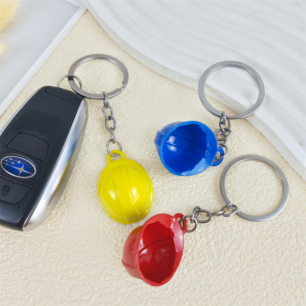 Colorful 3D Safety Hat Keychai - Heavy Equipment Keychain recension och pris