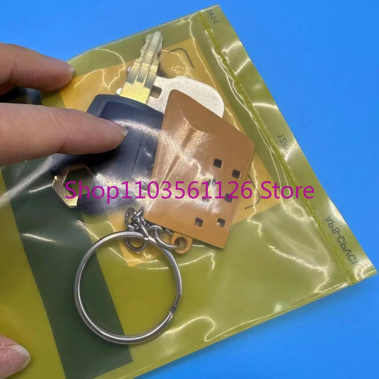 5P8500 8H5306 with Bucket Key  - Heavy Equipment Keychain recension och pris