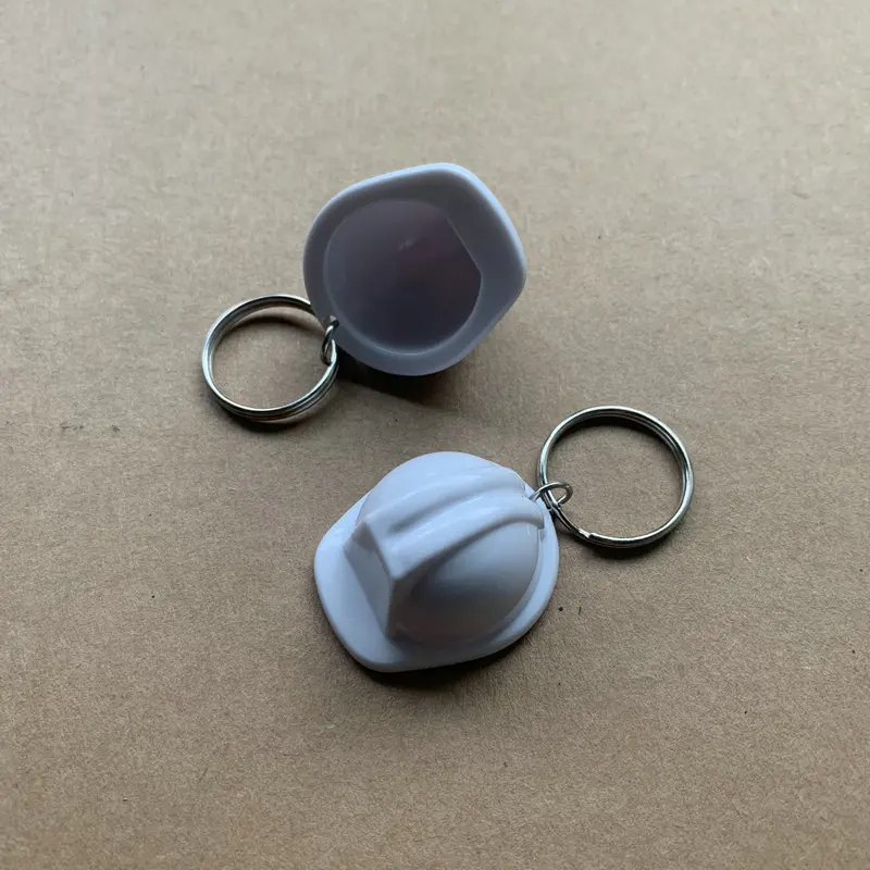 3D safety helmet keychain key  - Heavy Equipment Keychain recension och pris